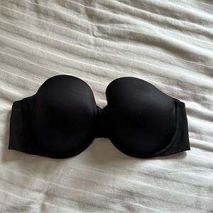 Victoria’s Secret reversible black and tan strapless bra size 36D
